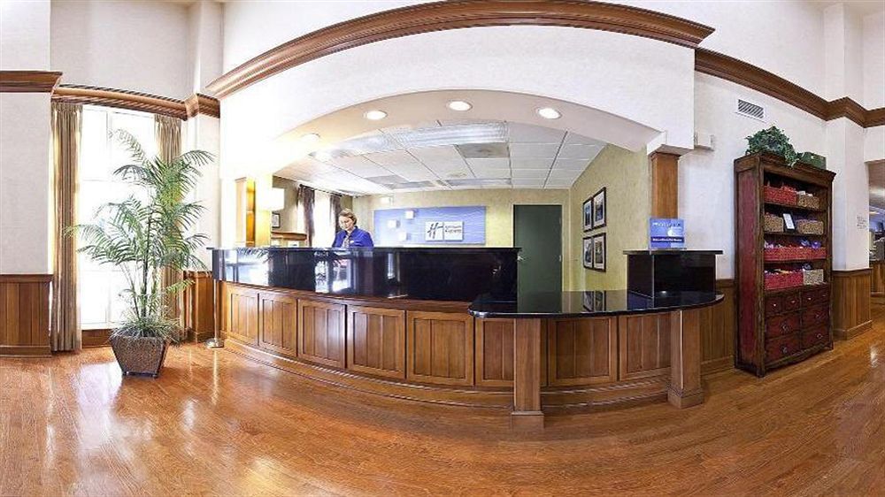 Holiday Inn Express Hotel & Suites Conover - Hickory Area By Ihg Eksteriør bilde