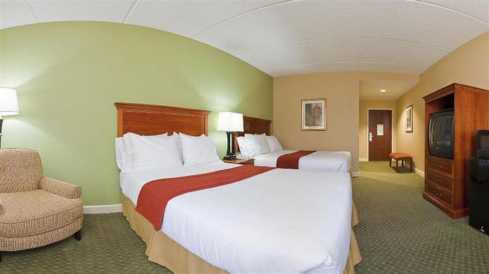 Holiday Inn Express Hotel & Suites Conover - Hickory Area By Ihg Eksteriør bilde
