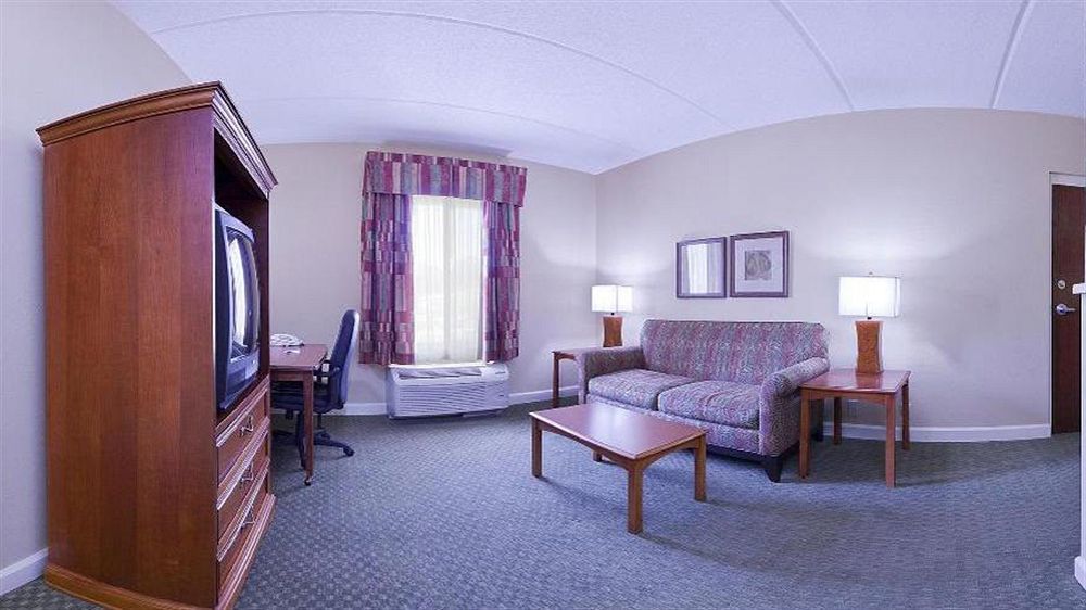 Holiday Inn Express Hotel & Suites Conover - Hickory Area By Ihg Eksteriør bilde