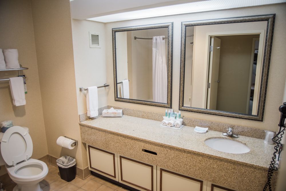 Holiday Inn Express Hotel & Suites Conover - Hickory Area By Ihg Eksteriør bilde