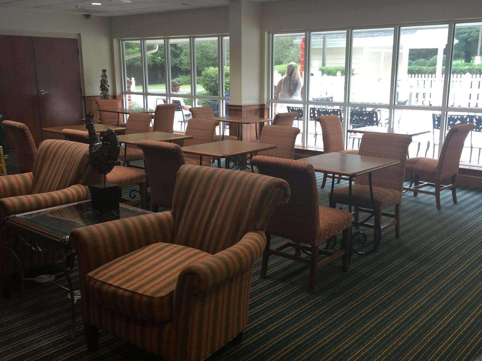 Holiday Inn Express Hotel & Suites Conover - Hickory Area By Ihg Eksteriør bilde