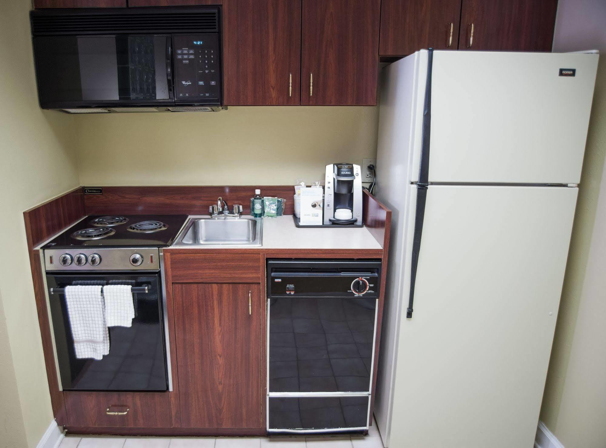 Holiday Inn Express Hotel & Suites Conover - Hickory Area By Ihg Eksteriør bilde