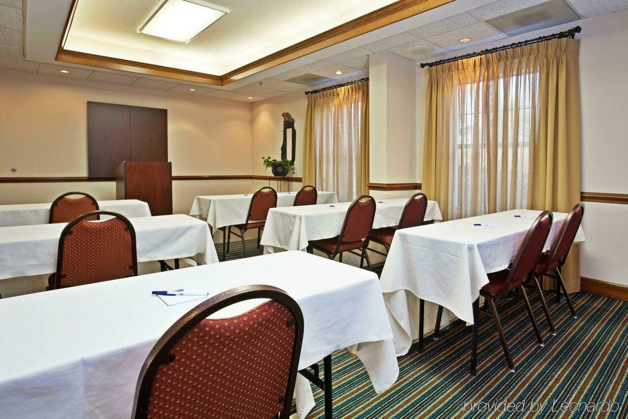 Holiday Inn Express Hotel & Suites Conover - Hickory Area By Ihg Eksteriør bilde